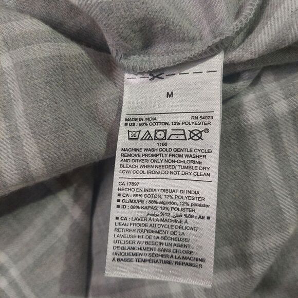 Womans Old Navy Gray Plaid The Classic Shirt Button Down - Picture 9 of 11